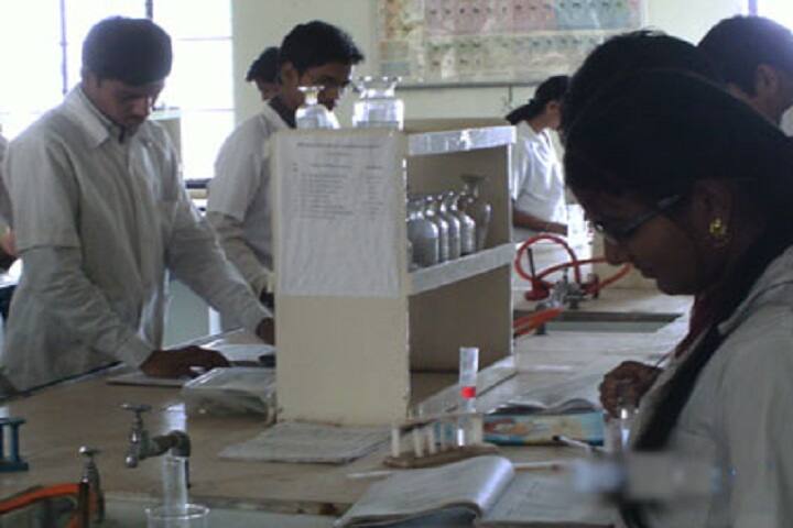 Vamanrao Ithape D Pharmacy College campus in Sangamner, Maharashtra, India — photo 2