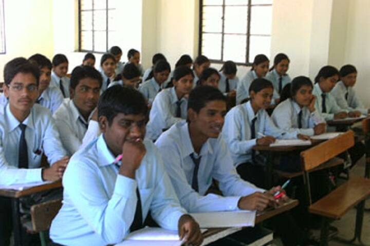 Vamanrao Ithape D Pharmacy College campus in Sangamner, Maharashtra, India — photo 3