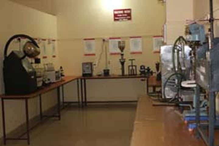 Sou Venutai Chavan Pharmacy College campus in Phaltan, Maharashtra, India — photo 3