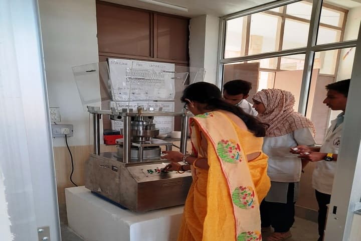 Maulana Azad University campus in Jodhpur, Rajasthan, India — photo 4