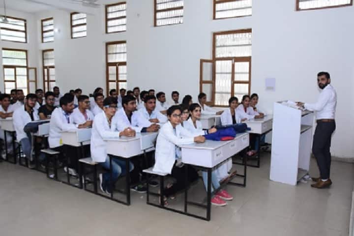 Vaish Institute of Pharmaceutical Education and Research campus in Rohtak, Haryana, India — photo 6