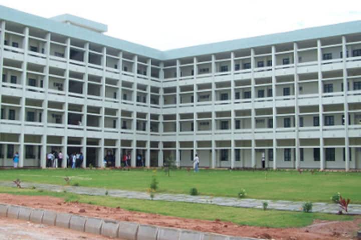 Sonekar College of Pharmacy campus in Nagpur, Maharashtra, India — photo 1