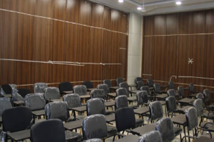 Parvatibai Jondhale Womens Law College campus in Dombivli, Maharashtra, India — photo 3
