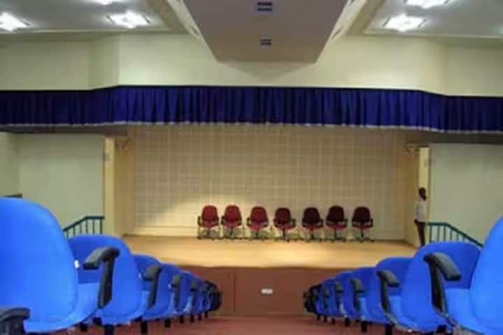 Shree HVP Mandal's Degree College of Physical Education campus in Amravati, Maharashtra, India — photo 3