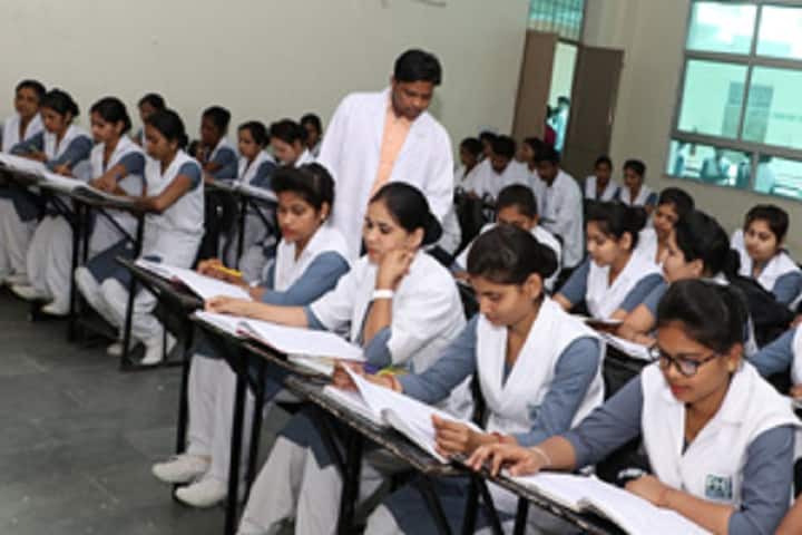 RB College of Pharmacy campus in Agra, Uttar Pradesh, India — photo 3