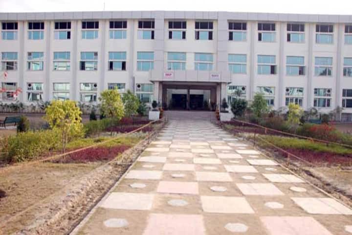 Rayat-Bahra Institute of Pharmacy campus in Bohan, Punjab, India — photo 1
