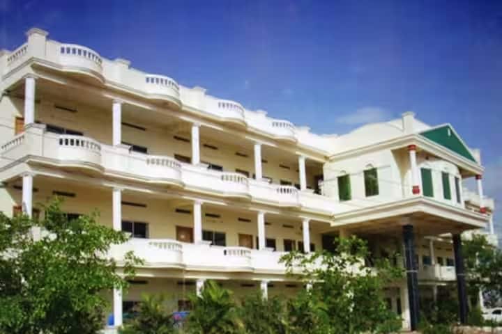 Shams-Ul-Uloom College of Education campus in Prakasam, Andhra Pradesh, India — photo 1