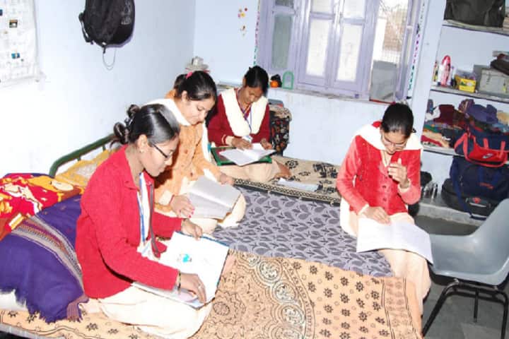 Shri Mati Chandrawal Gupta Mahila Shikshak Prashikshan Mahavidyalaya campus in Abu Road, Rajasthan, India — photo 5