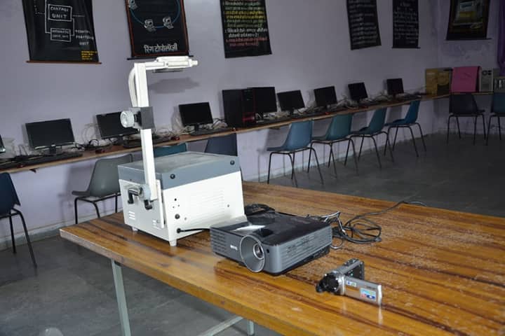 Shri Mati Chandrawal Gupta Mahila Shikshak Prashikshan Mahavidyalaya campus in Abu Road, Rajasthan, India — photo 6