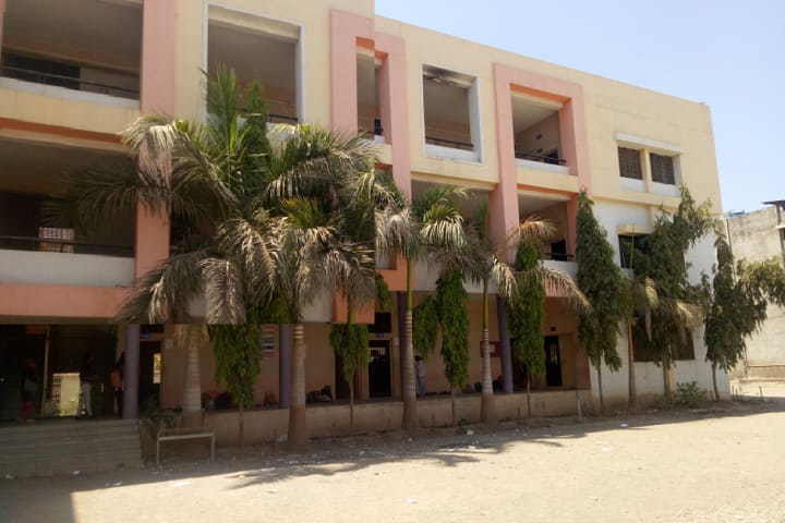 ST Co-Op Education Society's Science Senior College campus in Nandurbar, Maharashtra, India — photo 2