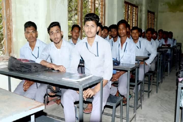 Saraswat Degree Mahavidyalaya campus in Sambalpur, Odisha, India — photo 3