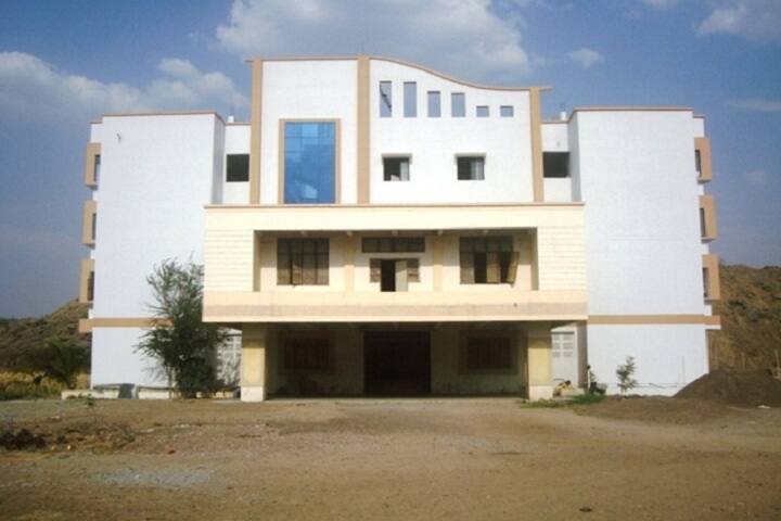 SND College of Pharmacy campus in Nashik, Maharashtra, India — photo 4