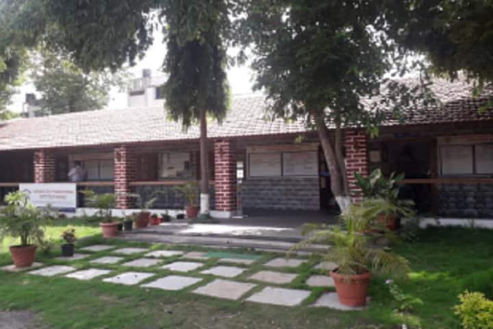 Ravindra Vidya Prasarak Mandal Institute of Pharmacy campus in Nashik, Maharashtra, India — photo 1