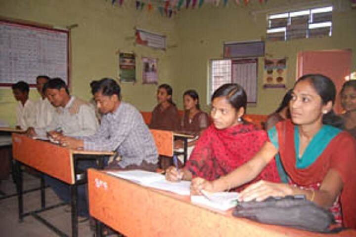 Sanjeevan College of Home Science and Nutrition campus in Osmanabad, Maharashtra, India — photo 3
