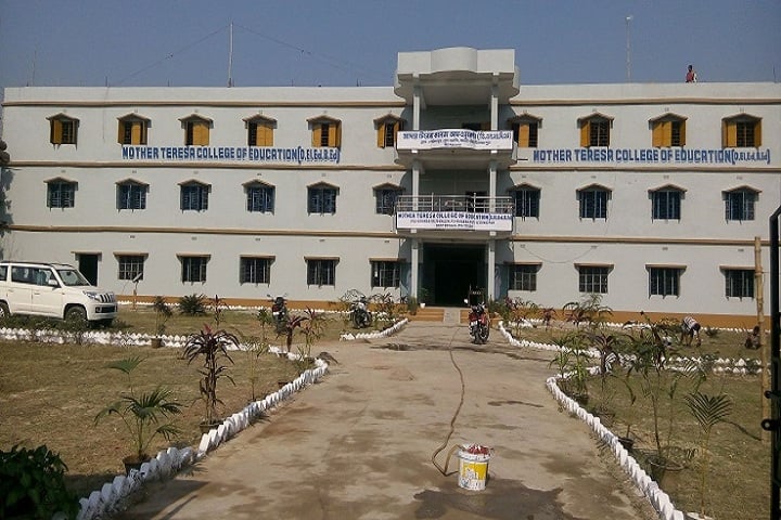Mother Teresa College of Education campus in Gobindapur, West Bengal, India — photo 1