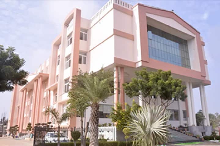 Rao Pahlad Singh College of Education campus in Mahendragarh, Haryana, India — photo 1