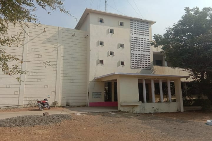Government College campus in Manawar, Madhya Pradesh, India — photo 1