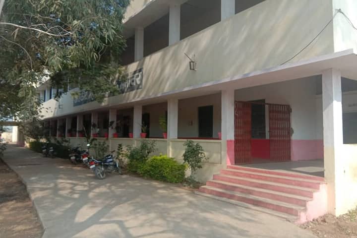 Government College campus in Manawar, Madhya Pradesh, India — photo 2
