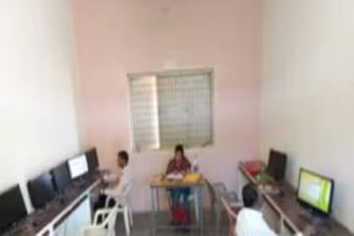 Vasantrao Kale Mahavidyalaya campus in Osmanabad, Maharashtra, India — photo 2