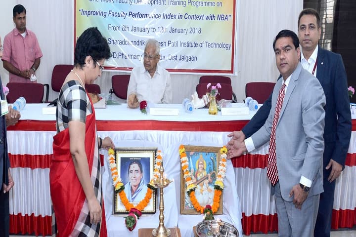 Smt Sharadchandrika Suresh Patil Institute of Technology D Pharmacy campus in Chopda, Maharashtra, India — photo 3