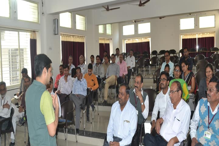 Smt Sharadchandrika Suresh Patil Institute of Technology D Pharmacy campus in Chopda, Maharashtra, India — photo 4