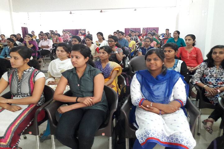 Smt Sharadchandrika Suresh Patil College of Pharmacy campus in Chopda, Maharashtra, India — photo 4