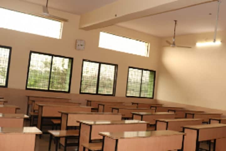 Smt Shantabai Patil Institute of Diploma in Pharmacy campus in Kamptee, Maharashtra, India — photo 2