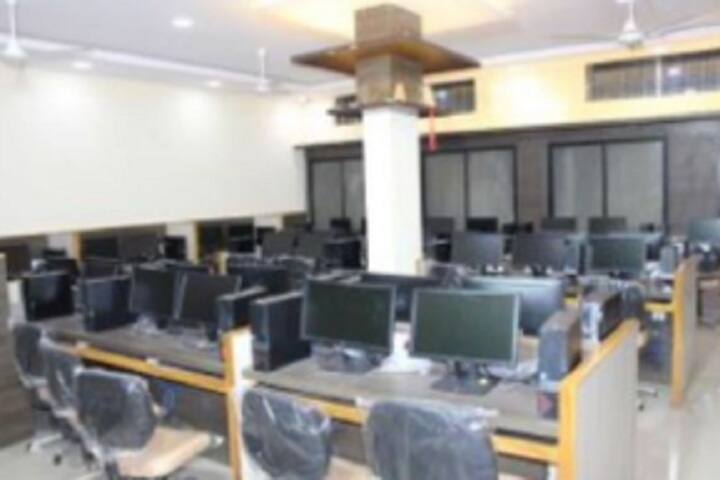 Smt Shantabai Patil Institute of Diploma in Pharmacy campus in Kamptee, Maharashtra, India — photo 5