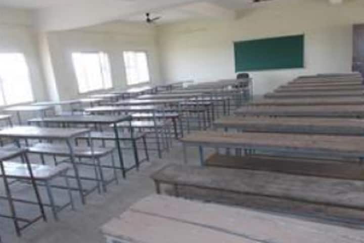 KD Pawar College of Physical Education campus in Savner, Maharashtra, India — photo 2
