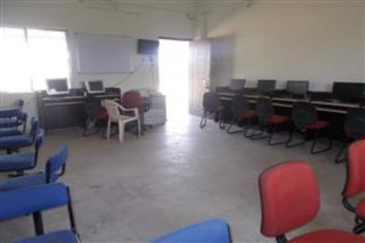 KD Pawar College of Physical Education campus in Savner, Maharashtra, India — photo 3