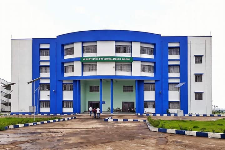 Ramkrishna Mahato Government Engineering College campus in Purulia, West Bengal, India — photo 1