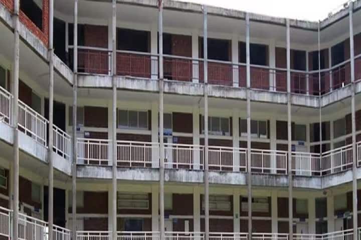 Mahatma Gautam Buddh Mahavidyalya, Pilkhuwa campus in Panchsheel Nagar, Uttar Pradesh, India