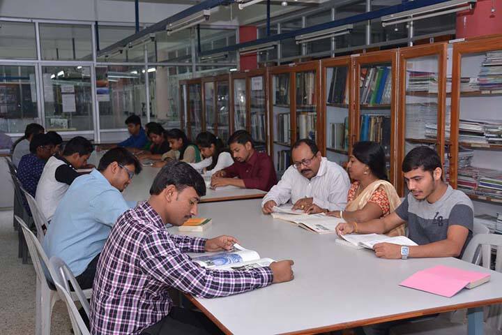ALT Training College campus in Ahmedabad, Gujarat, India — photo 3