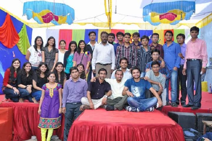 Smt NM Padalia Pharmacy College campus in Ahmedabad, Gujarat, India — photo 6