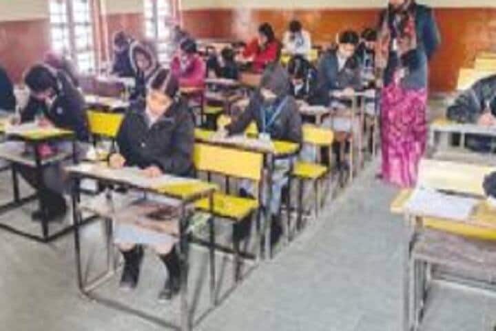 Hitkarini Prashikshan Mahila Mahavidyalaya campus in Jabalpur, Madhya Pradesh, India — photo 5