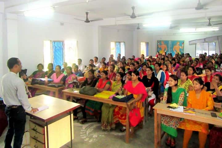Surendra Lal Das Teachers' Training College campus in Howrah, West Bengal, India — photo 2