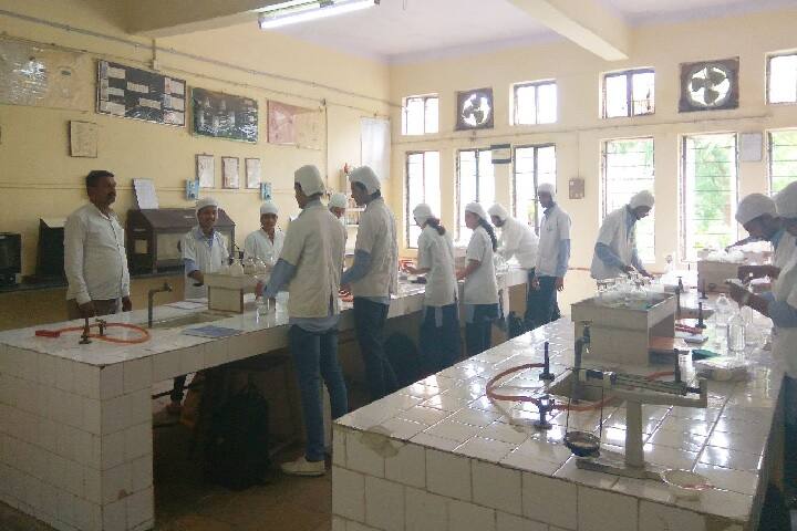 TVES Institute of Pharmacy campus in Jalgaon, Maharashtra, India — photo 4