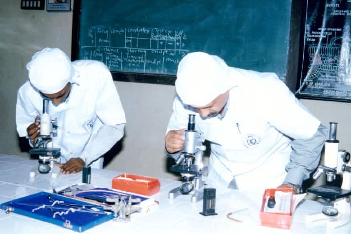 TVES Institute of Pharmacy campus in Jalgaon, Maharashtra, India — photo 5
