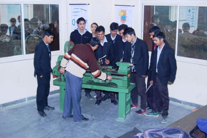 Career Point University campus in Hamirpur, Himachal Pradesh, India — photo 6