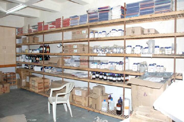 Smt Champaben Vasantbhai Gajera Pharmacy Mahila College campus in Amreli, Gujarat, India — photo 4