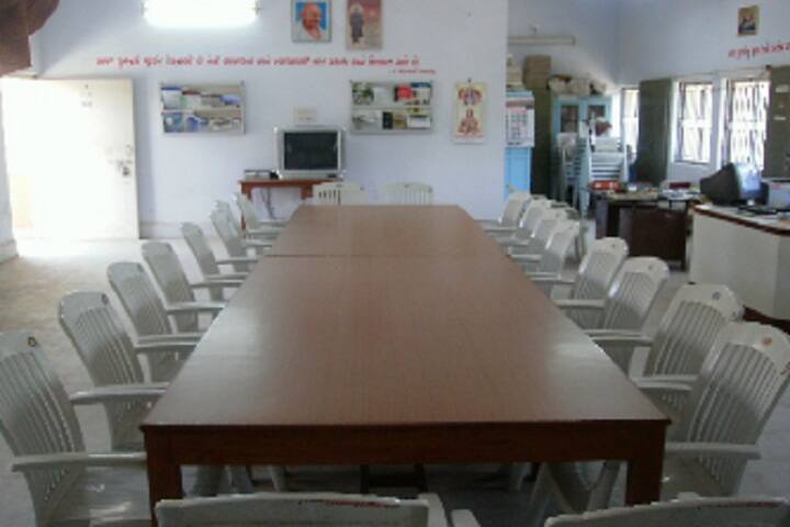 Tolani Institute of Pharmacy campus in Bhuj, Gujarat, India — photo 6