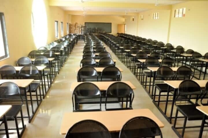Swami Vivekanand Shiksha Mahavidyalay campus in Indore, Madhya Pradesh, India — photo 3