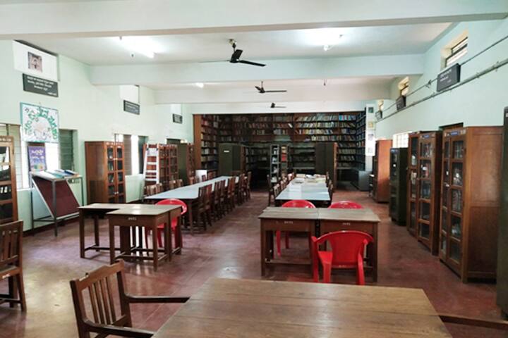 Sarada Vilas Teacher's College campus in Mysuru, Karnataka, India — photo 6