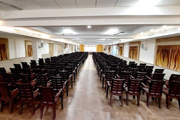 The Erode College of Pharmacy and Research Institute campus in Sanarpalayam, Tamil Nadu, India — photo 2