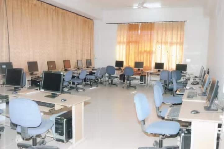 SKS College of Education campus in Kurukshetra, Haryana, India — photo 4