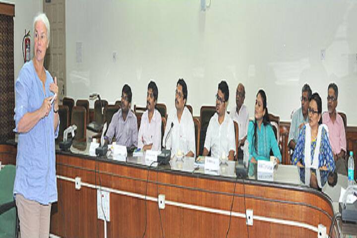 Institute of Health and Family Welfare campus in Kolkata, West Bengal, India — photo 4