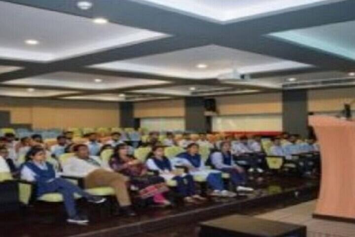 Smriti College of Pharmaceutical Education campus in Indore, Madhya Pradesh, India — photo 6