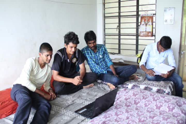 Raos College of Pharmacy campus in Nellore, Andhra Pradesh, India — photo 5