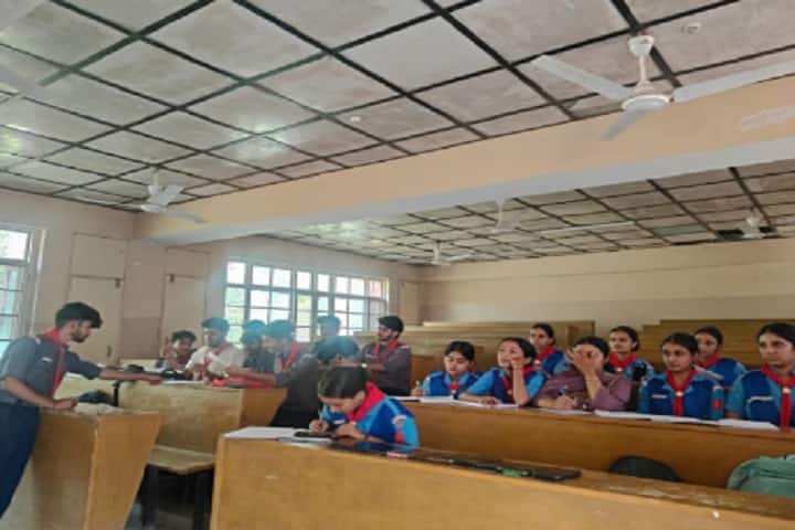 Dr Sarvepalli Radhakrishnan Government Degree College campus in Dharampur, Himachal Pradesh, India — photo 2