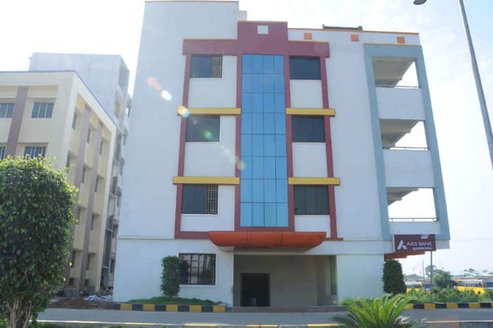 K Ramakrishnan College of Technology campus in Tiruchirappalli, Tamil Nadu, India — photo 2
